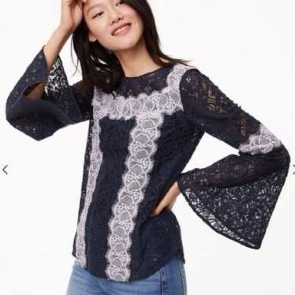 LOFT‎ Womens Sz Medium Navy Blue/White Sheer Lace Bell Sleeve Blouse Top